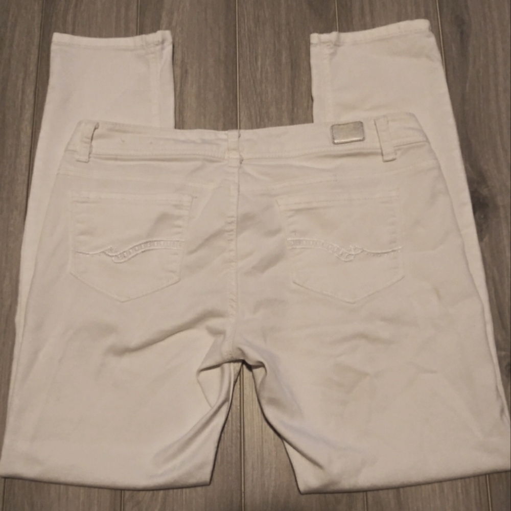 Almost Famous Off-White Skinny Leg Jeans - Size 13 - Picture 2 of 13